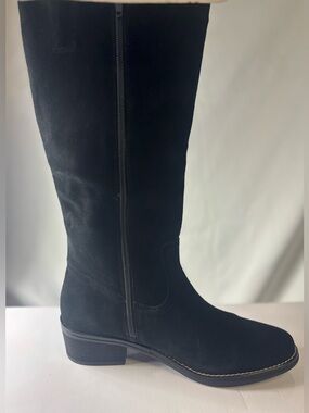 White Mountain Altitude Women’s Suede Tall Shaft Boots size 7.5